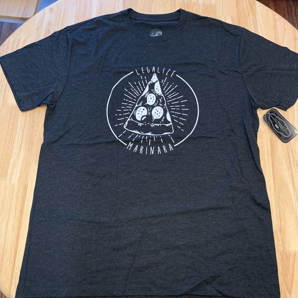 Mens Large Gray T Shirt, Legalize Marinara